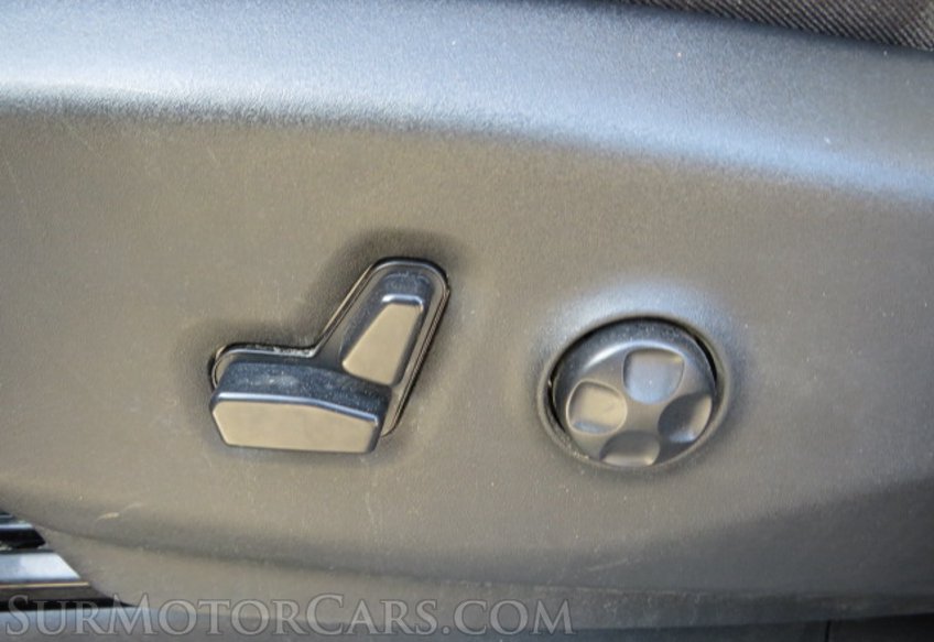 2020 Chrysler Voyager - Image 44