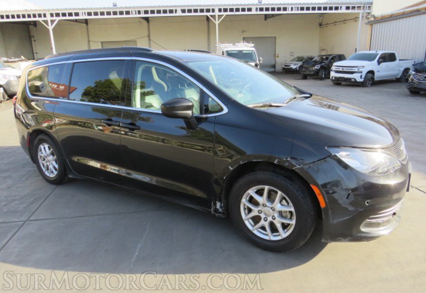 2020 Chrysler Voyager - Image 3