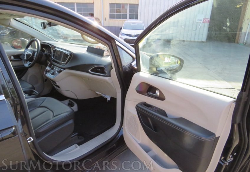 2020 Chrysler Voyager - Image 19