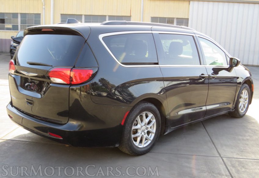 2020 Chrysler Voyager - Image 7