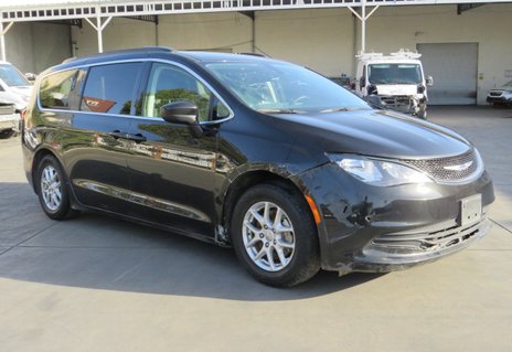 2020 Chrysler Voyager