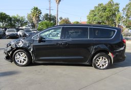 2020 Chrysler Voyager - Image 10