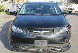 2020 Chrysler Voyager - Image 11