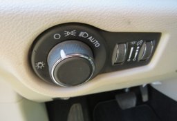 2020 Chrysler Voyager - Image 42