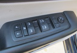 2020 Chrysler Voyager - Image 43