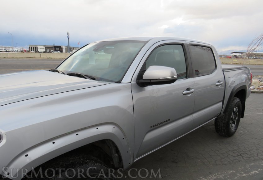 2019 Toyota Tacoma 4WD - Image 14