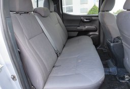 2019 Toyota Tacoma 4WD - Image 32