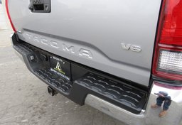 2019 Toyota Tacoma 4WD - Image 23