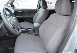 2019 Toyota Tacoma 4WD - Image 29