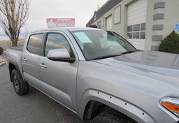 2019 Toyota Tacoma 4WD - Image 12