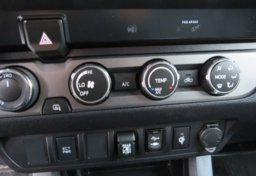 2019 Toyota Tacoma 4WD - Image 43