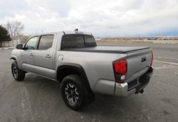 2019 Toyota Tacoma 4WD - Image 6