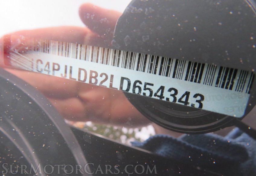 2020 Jeep Cherokee - Image 56