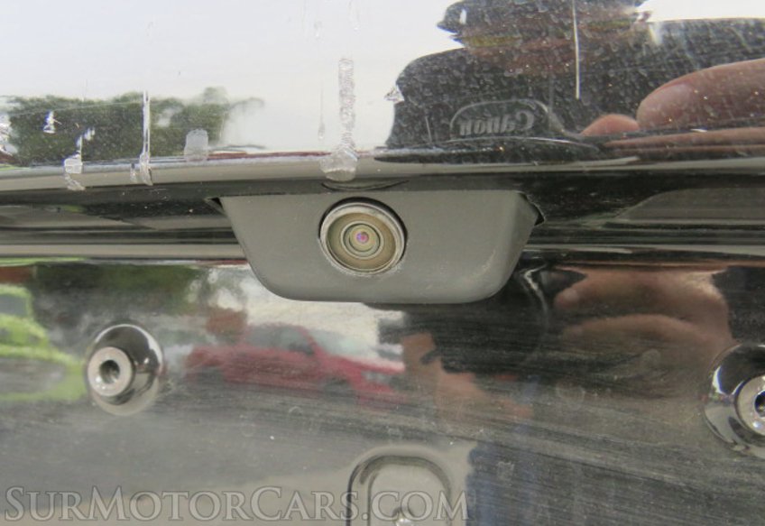 2020 Jeep Cherokee - Image 15