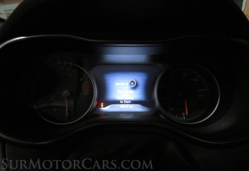 2020 Jeep Cherokee - Image 35