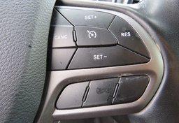 2020 Jeep Cherokee - Image 42