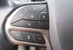 2020 Jeep Cherokee - Image 41