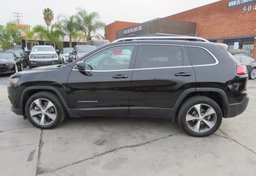2020 Jeep Cherokee - Image 6