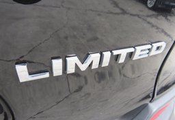 2020 Jeep Cherokee - Image 13