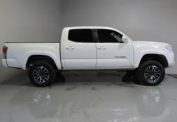 Thumbnail of 2018 Toyota Tacoma