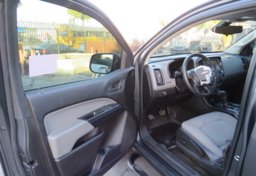 2017 Chevrolet Colorado - Image 18