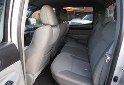 2013 Toyota Tacoma - Image 30