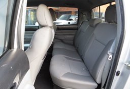 2013 Toyota Tacoma - Image 23