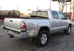 2013 Toyota Tacoma - Image 10