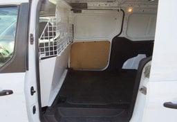 2018 Ford Transit Connect Van - Image 21