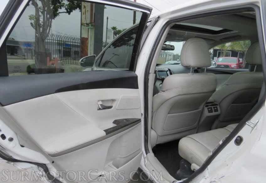 2015 Toyota Venza - Image 20