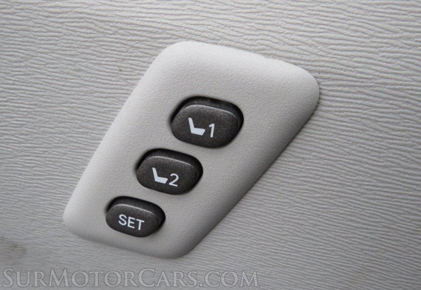 2015 Toyota Venza - Image 42