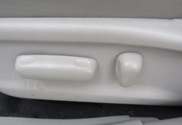 2015 Toyota Venza - Image 38