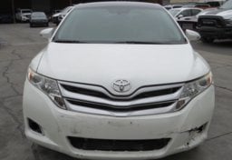 2015 Toyota Venza - Image 9