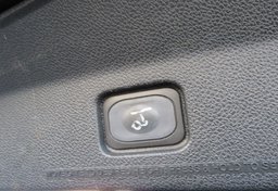 2017 Ford Explorer - Image 43