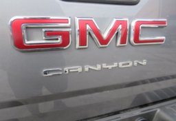 2021 GMC Canyon - Image 17