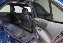 2022 Chevrolet Equinox - Image 31