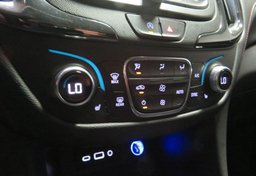 2022 Chevrolet Equinox - Image 36