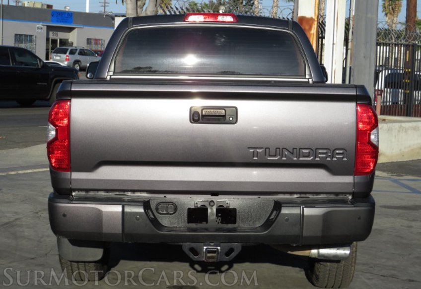 2018 Toyota Tundra - Image 12