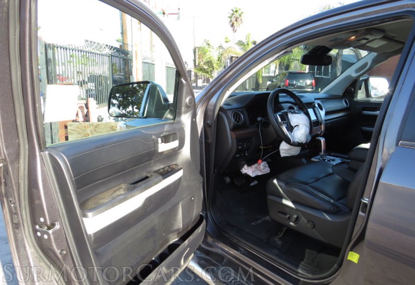 2018 Toyota Tundra - Image 17