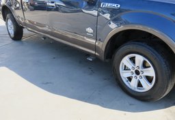 2016 Ford F-150 - Image 13