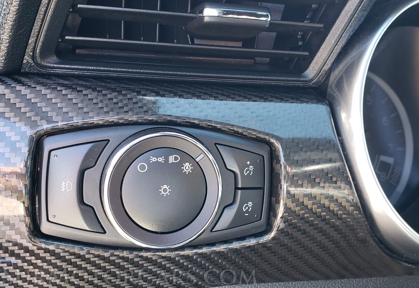 2019 Ford Mustang - Image 35