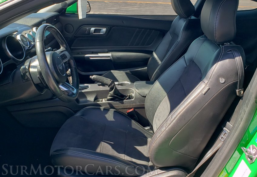 2019 Ford Mustang - Image 24
