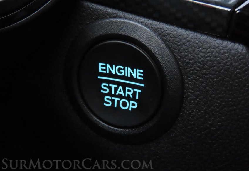 2025 Ford Escape AWD ST-Line - Image 38