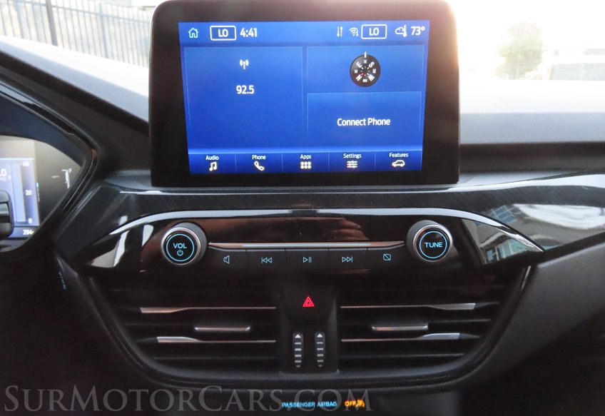 2025 Ford Escape AWD ST-Line - Image 40