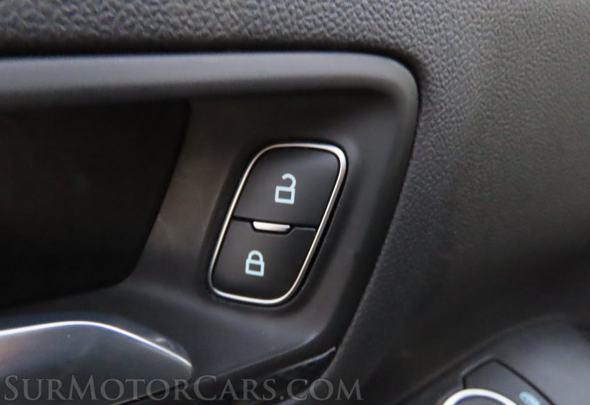 2025 Ford Escape AWD ST-Line - Image 47