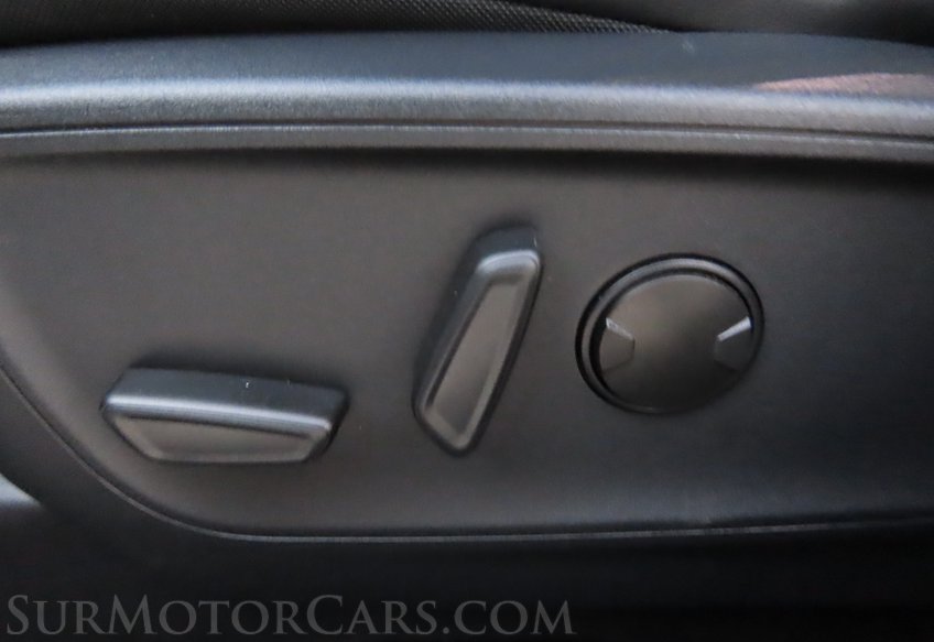 2025 Ford Escape AWD ST-Line - Image 49