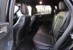 2025 Ford Escape AWD ST-Line - Image 29