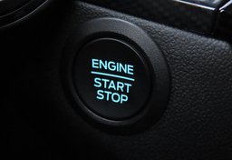 2025 Ford Escape AWD ST-Line - Image 38