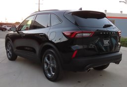 2025 Ford Escape AWD ST-Line - Image 6