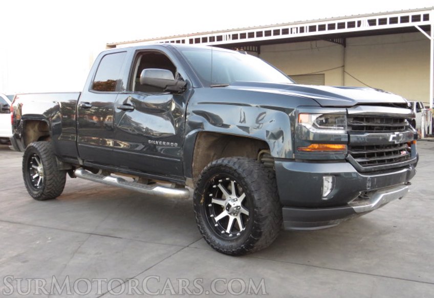 2017 Chevrolet Silverado 1500 - Image 4